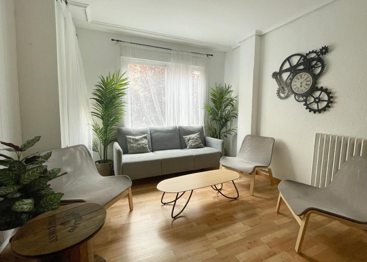 סרגוסה Az The Bridge Hostel - Coliving מראה חיצוני תמונה