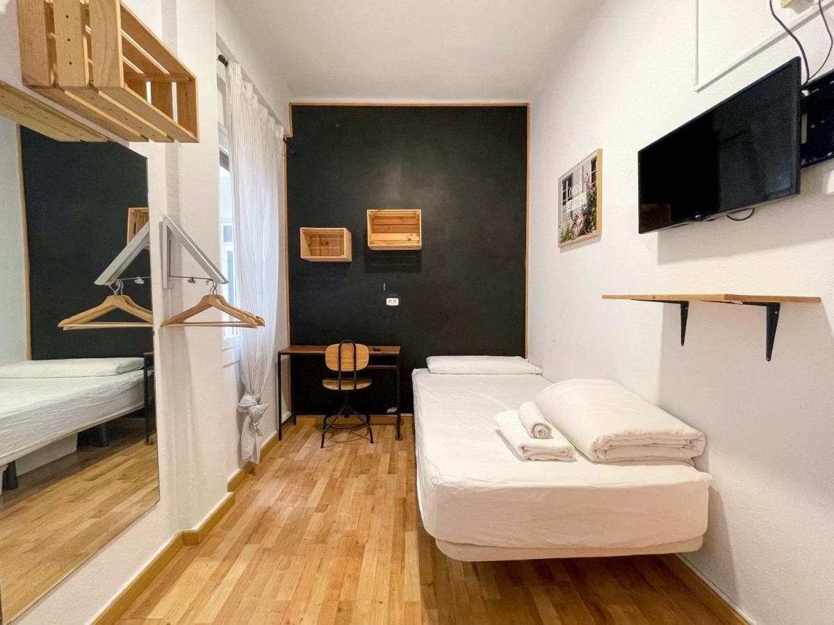 סרגוסה Az The Bridge Hostel - Coliving מראה חיצוני תמונה