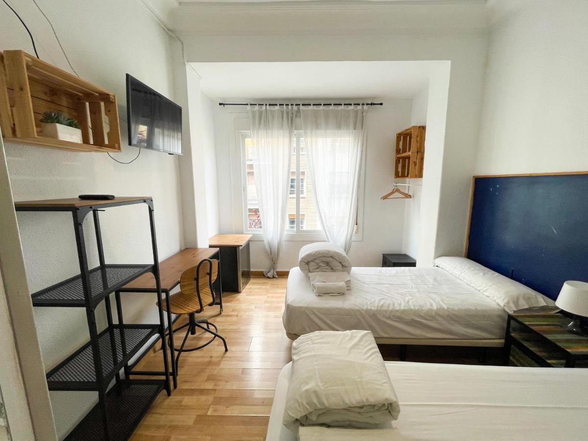 סרגוסה Az The Bridge Hostel - Coliving מראה חיצוני תמונה